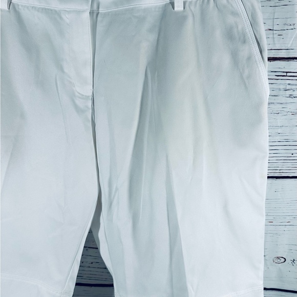 Adidas Shorts Womens Size 16 Plus Clima Lite Flat Front Bermuda White Split Hem - Picture 7 of 12
